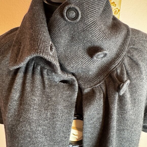 Alice and Olivia Short Sleeve Cashmere Blend Sweater Jacket in Grey - Size Small - Picture 3 of 7